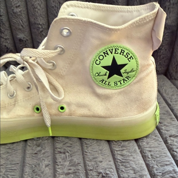 Men’s Converse Cream Glow in the Dark High-Tops with Neon Green Soles size 11.5 - Picture 8 of 15